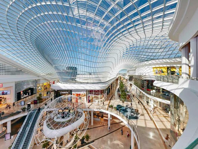 Die Freiform-Gitterschale über dem Chadstone Shopping Centre in Melbourne.