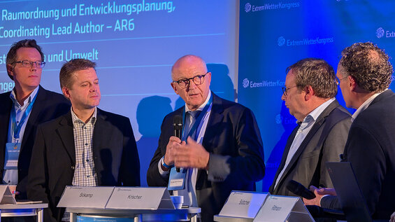 KMT-Panel_Boekamp1_BIngK_DIB.jpg