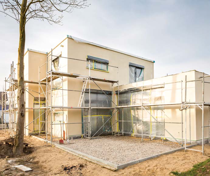 Bei Dämmmaßnahmen gelten bestimmte Vorgaben: Wer einen Altbau an der Grundstücksgrenze dämmt, darf damit bis maximal 25 Zentimeter in den Garten des Nachbars ragen. Bei der Planung von Neubauten gilt, dass die Wärmedämmung innerhalb der Grundstücksgrenzen bleiben muss